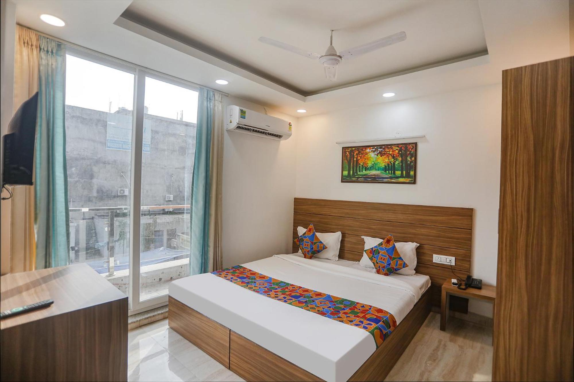 Fabhotel Unique Stay نويدا المظهر الخارجي الصورة