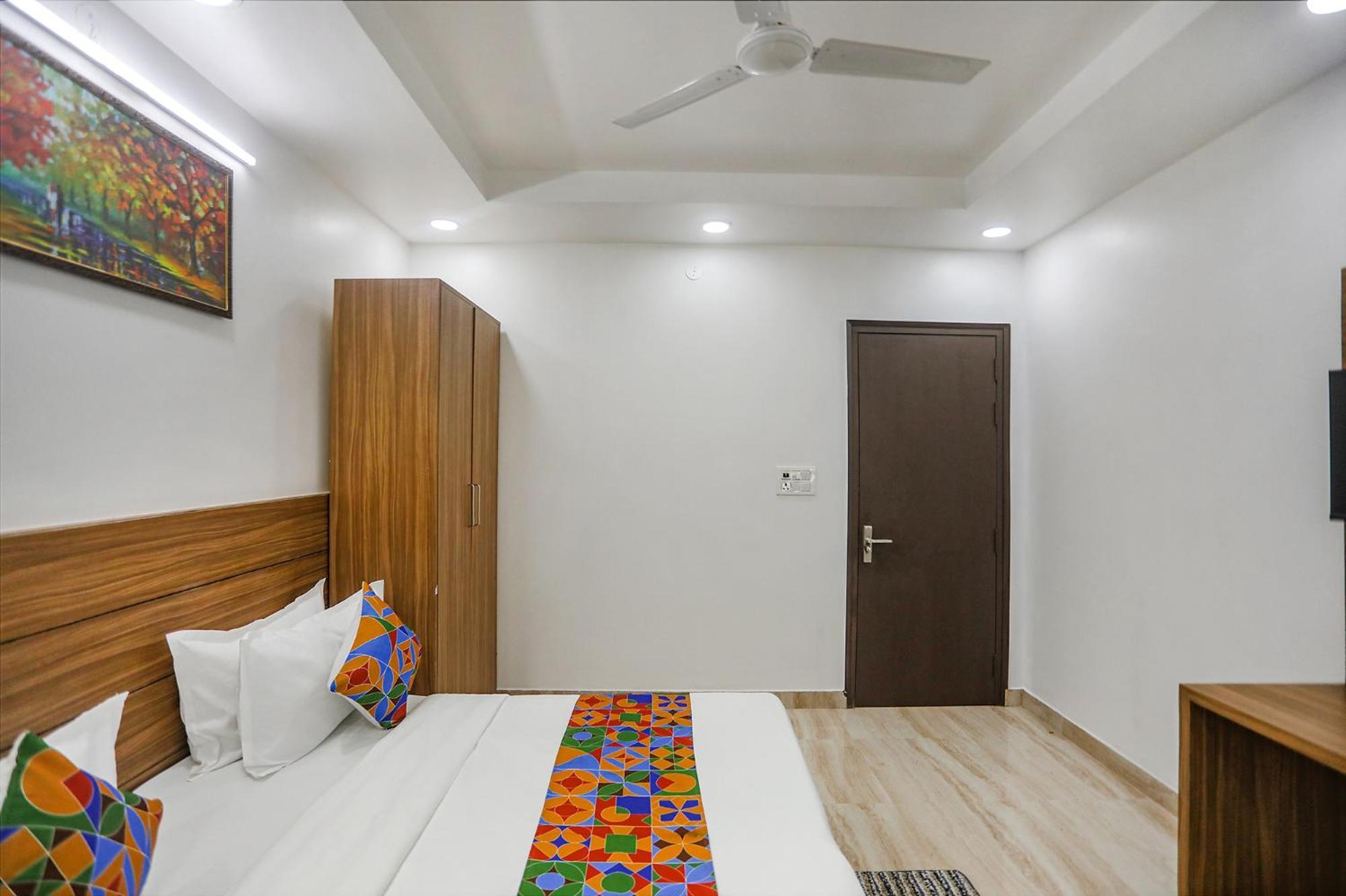Fabhotel Unique Stay نويدا المظهر الخارجي الصورة